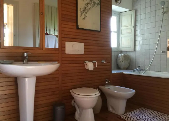 De Ma Fenetre לינה וארוחת בוקר