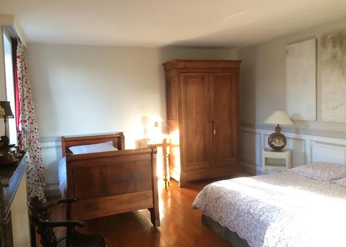 De Ma Fenetre לינה וארוחת בוקר