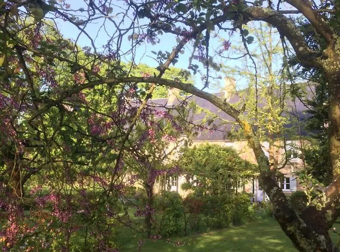 לינה וארוחת בוקר De Ma Fenetre 3*